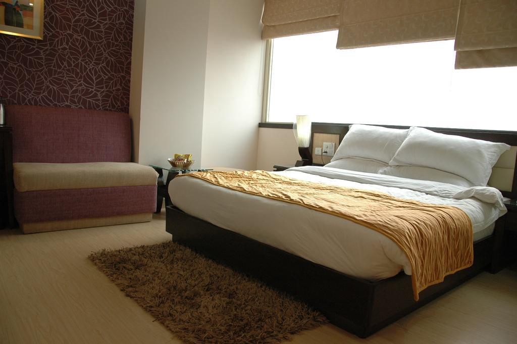 Hotel Palmdale Zirakpur Quarto foto